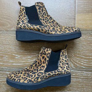 NWOT Mephisto Emie Suede Bootie - Leopard!